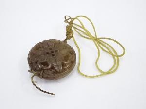 砡透彫牌